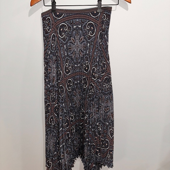 Intermix Skirt - Picture 2 of 4